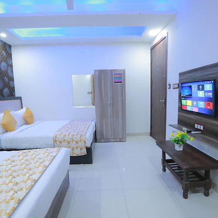 Oaks Inn Plaza Delhi Airport Nowe Delhi Zewnętrze zdjęcie