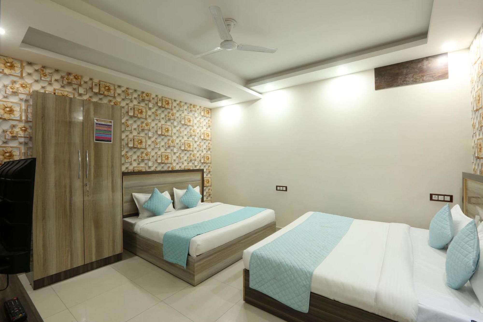 Oaks Inn Plaza Delhi Airport Nowe Delhi Zewnętrze zdjęcie