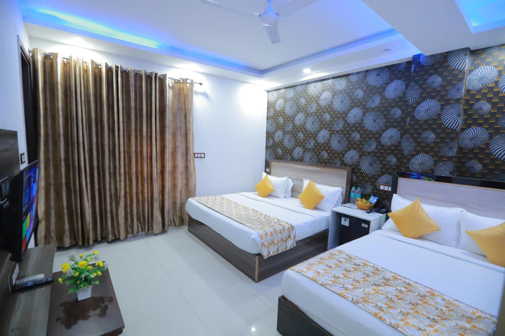 Oaks Inn Plaza Delhi Airport Nowe Delhi Zewnętrze zdjęcie